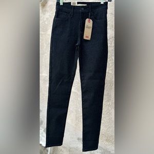 NW Levi’s 721 High Rise Skinny Jeans Sz 26x30
